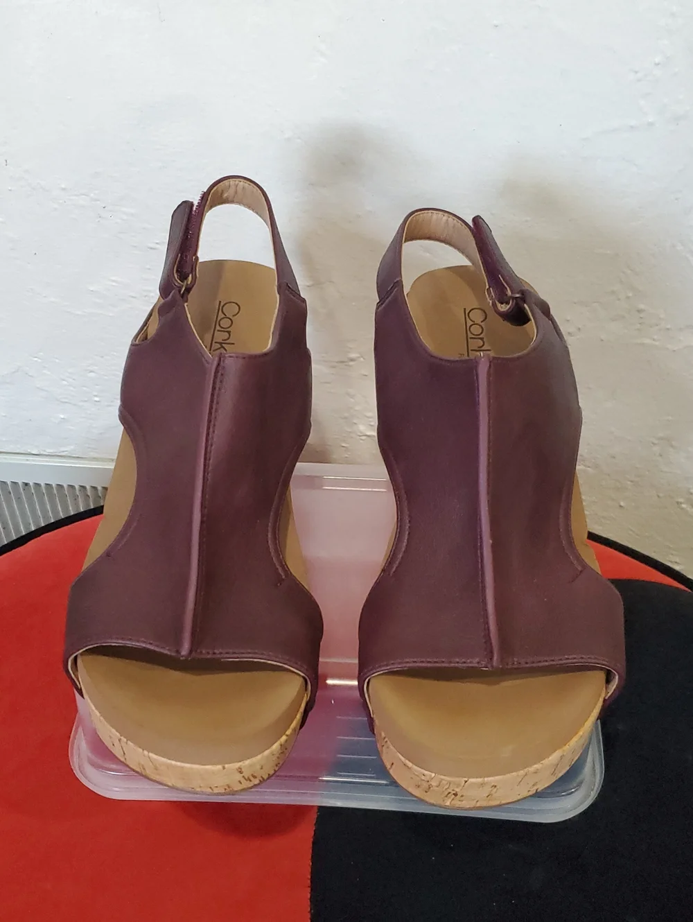 Corkys Carley Burgundy Wedge Sandal Size 10
